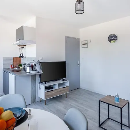 Kelys Centre T2 Confort Moderne Апартаменты *